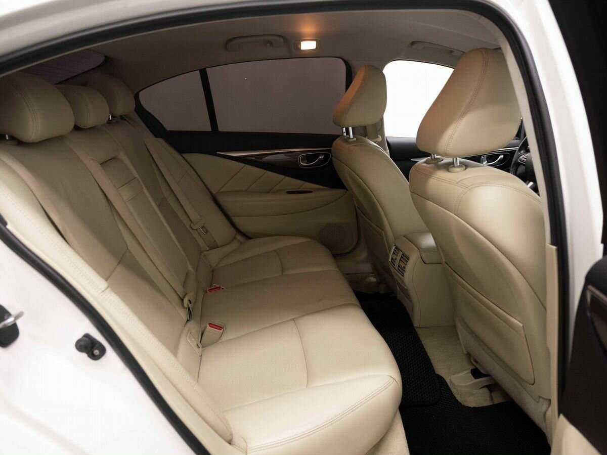 Купить Infiniti Q50 с пробегом. Фото: #5