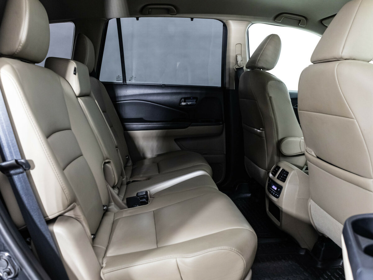 Купить Honda Pilot с пробегом. Фото: #17