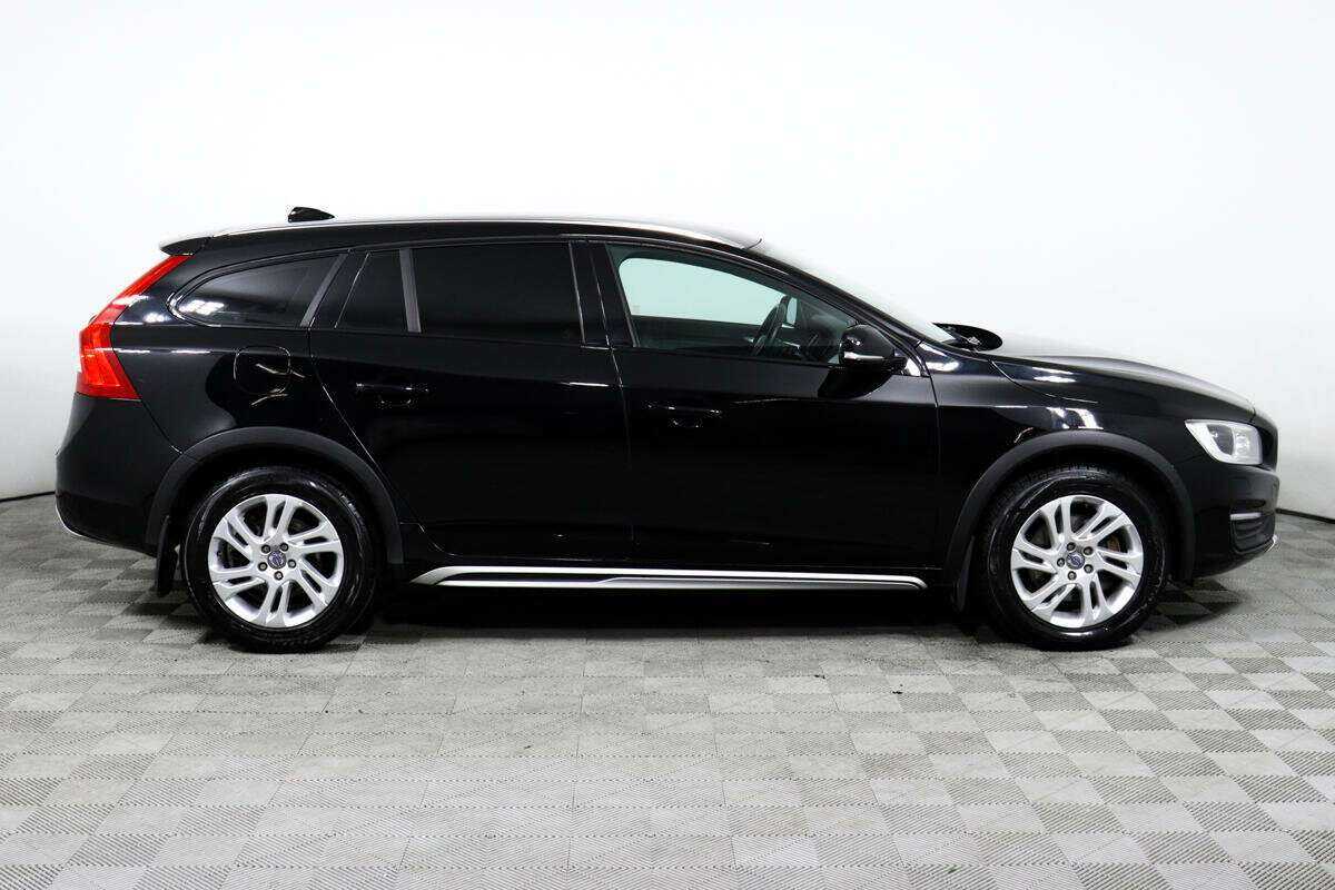 Купить Volvo V60 Cross Country с пробегом. Фото: #3