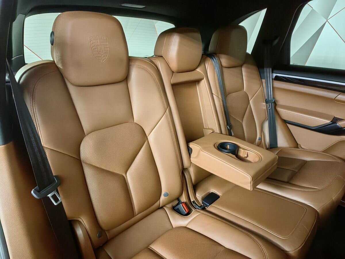 Купить Porsche Cayenne с пробегом. Фото: #12