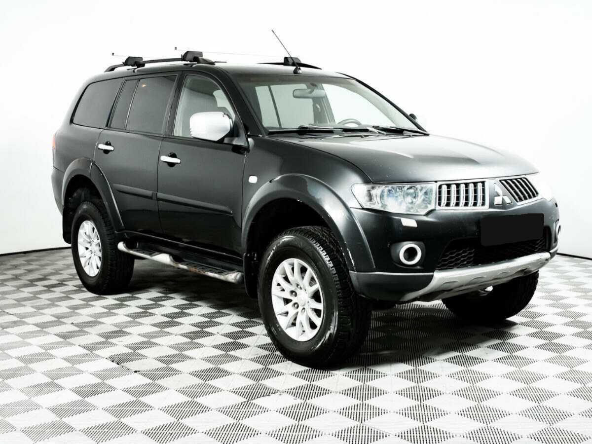 Купить Mitsubishi Pajero Sport с пробегом. Фото: #2