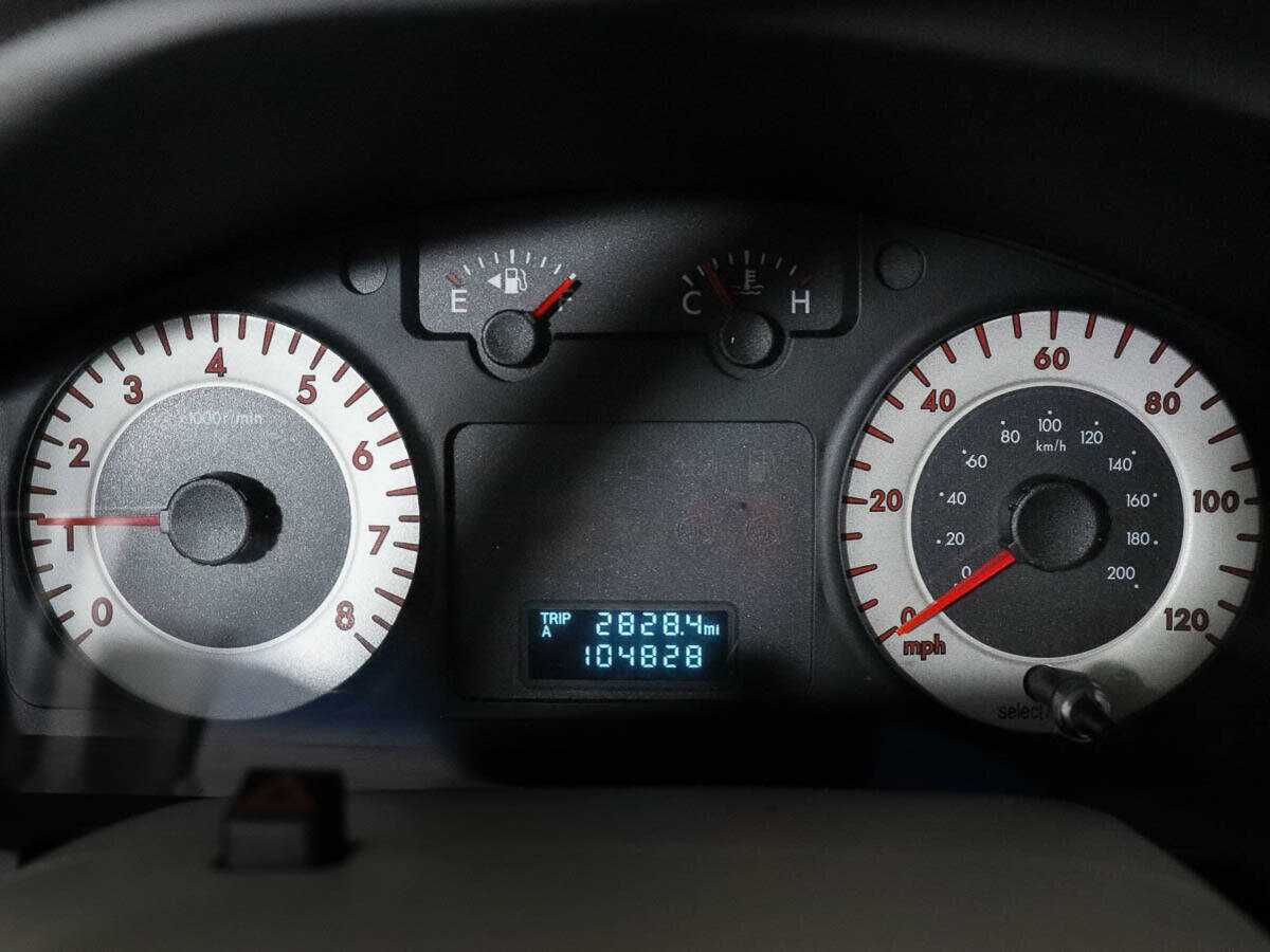 Купить Mazda Tribute с пробегом. Фото: #11
