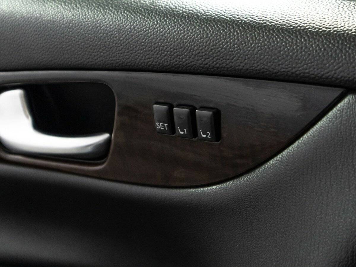 Купить Infiniti QX50 с пробегом. Фото: #17