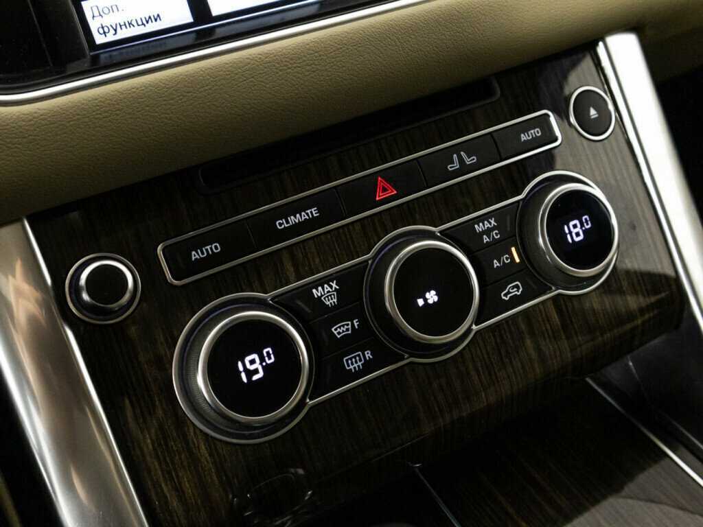 Купить Land Rover Range Rover Sport с пробегом. Фото: #17