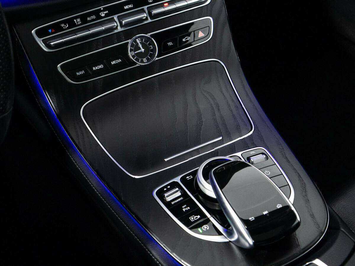Купить Mercedes-Benz E-Класс с пробегом. Фото: #14