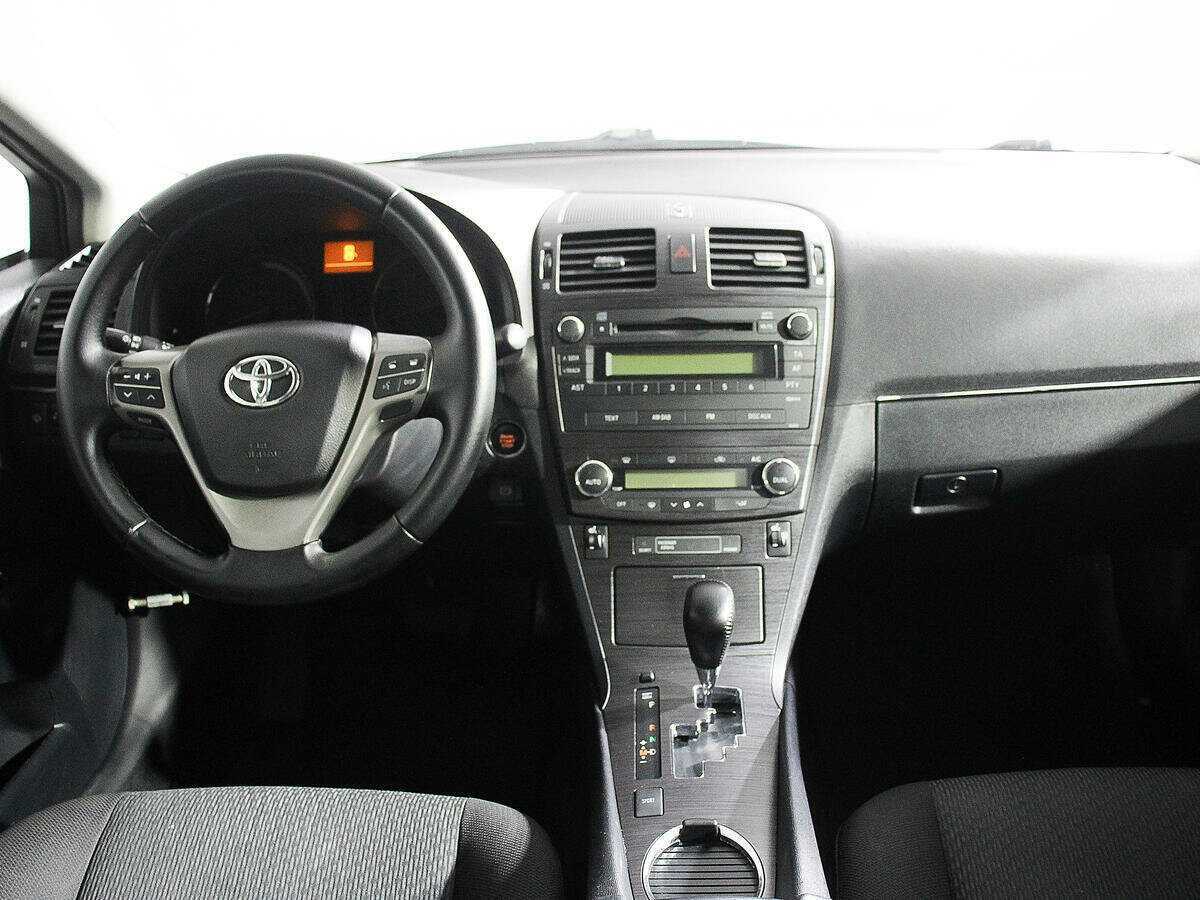 Купить Toyota Avensis с пробегом. Фото: #9