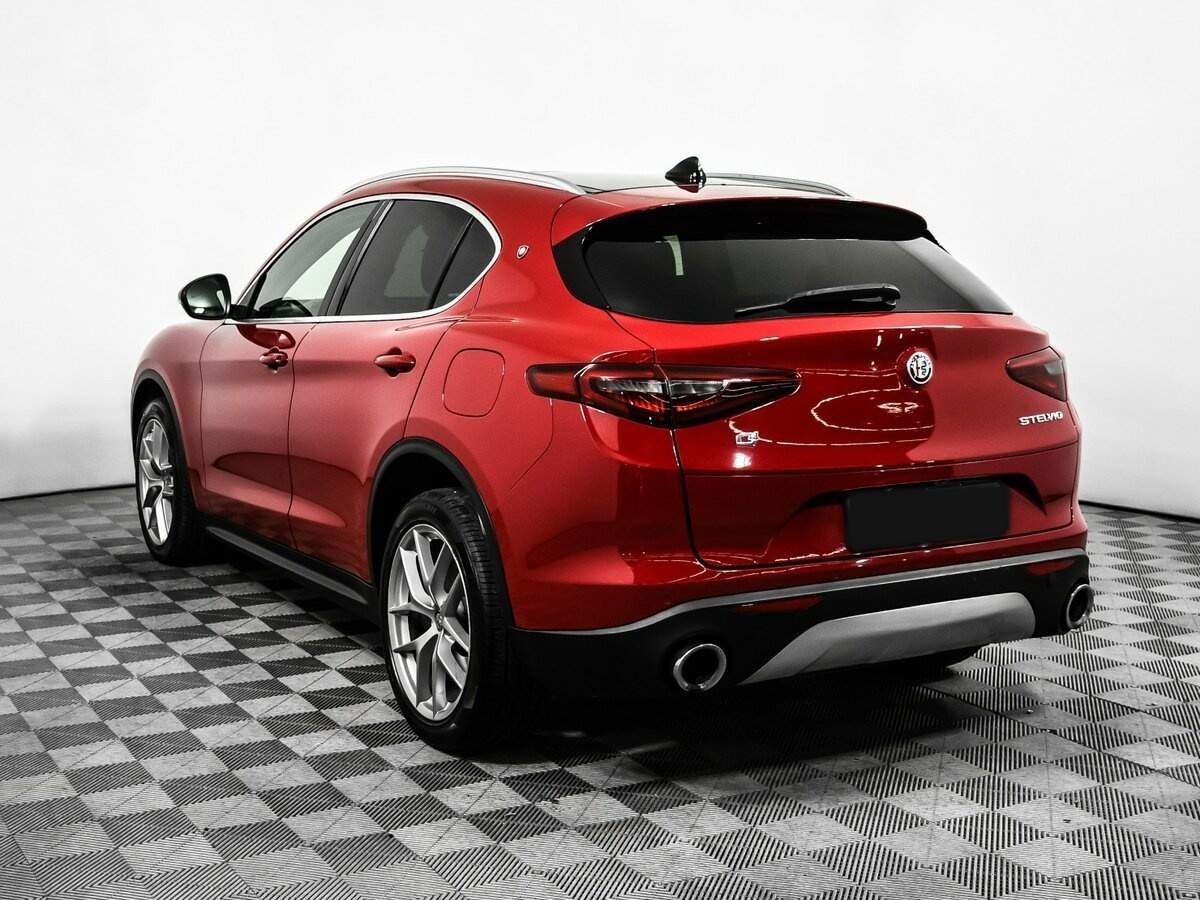 Купить Alfa Romeo Stelvio с пробегом. Фото: #6