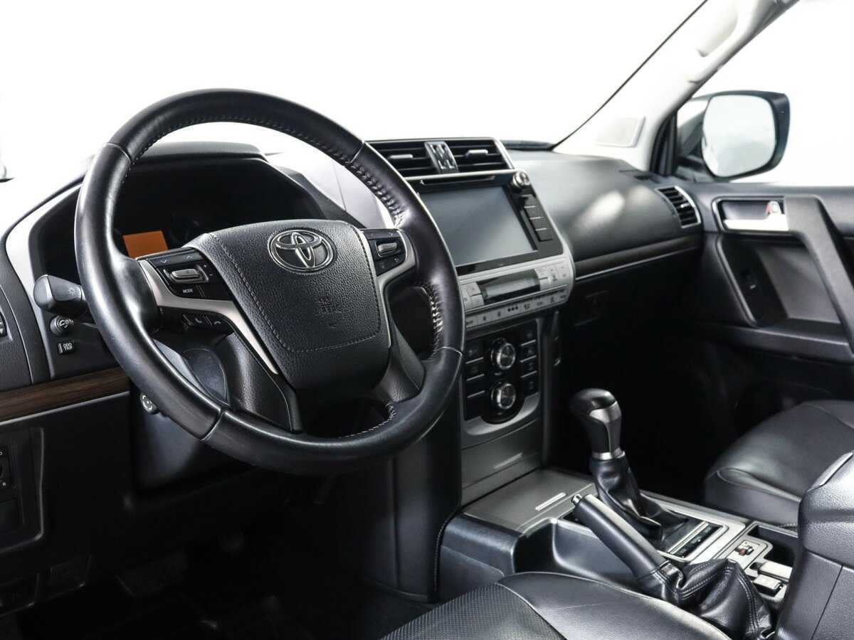 Купить Toyota Land Cruiser Prado с пробегом. Фото: #10