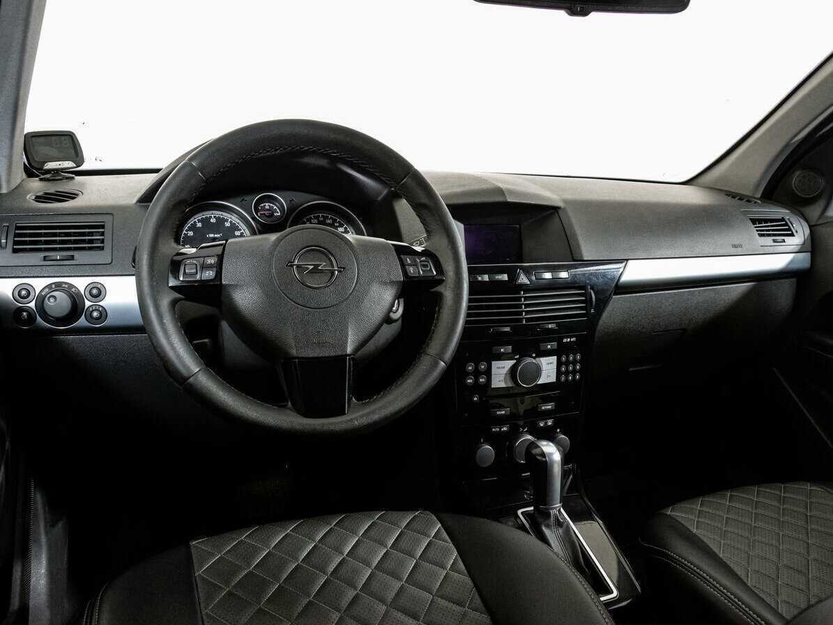 Купить Opel Astra с пробегом. Фото: #8