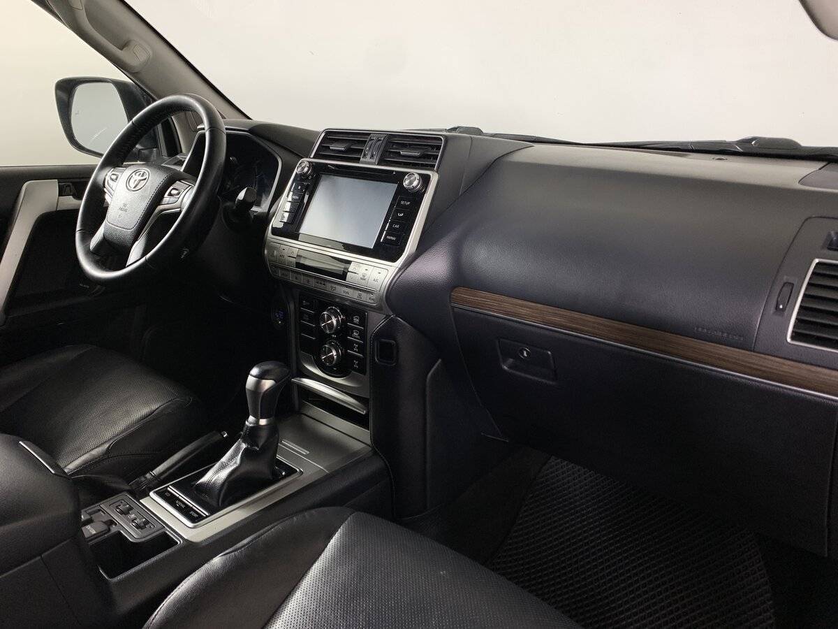 Купить Toyota Land Cruiser Prado с пробегом. Фото: #12