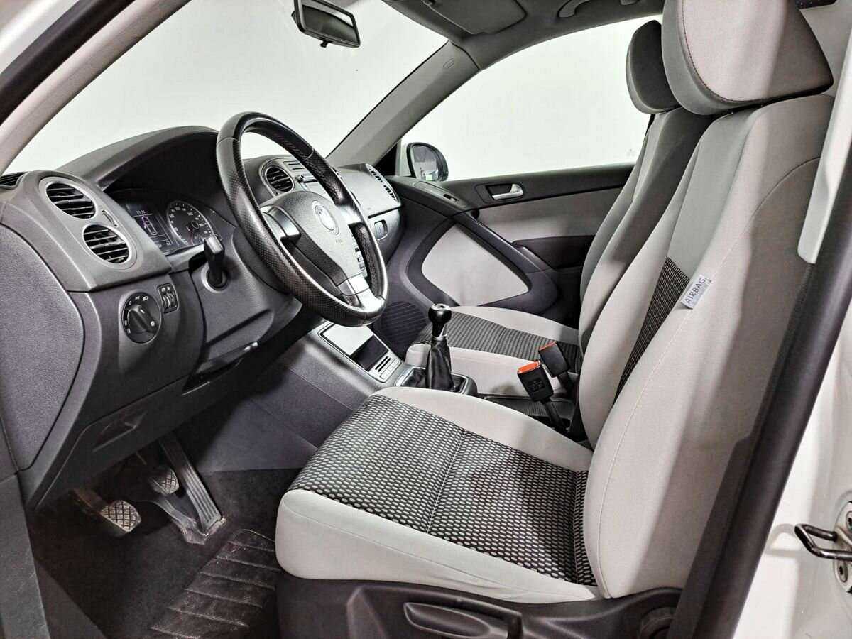 Купить Volkswagen Tiguan с пробегом. Фото: #13