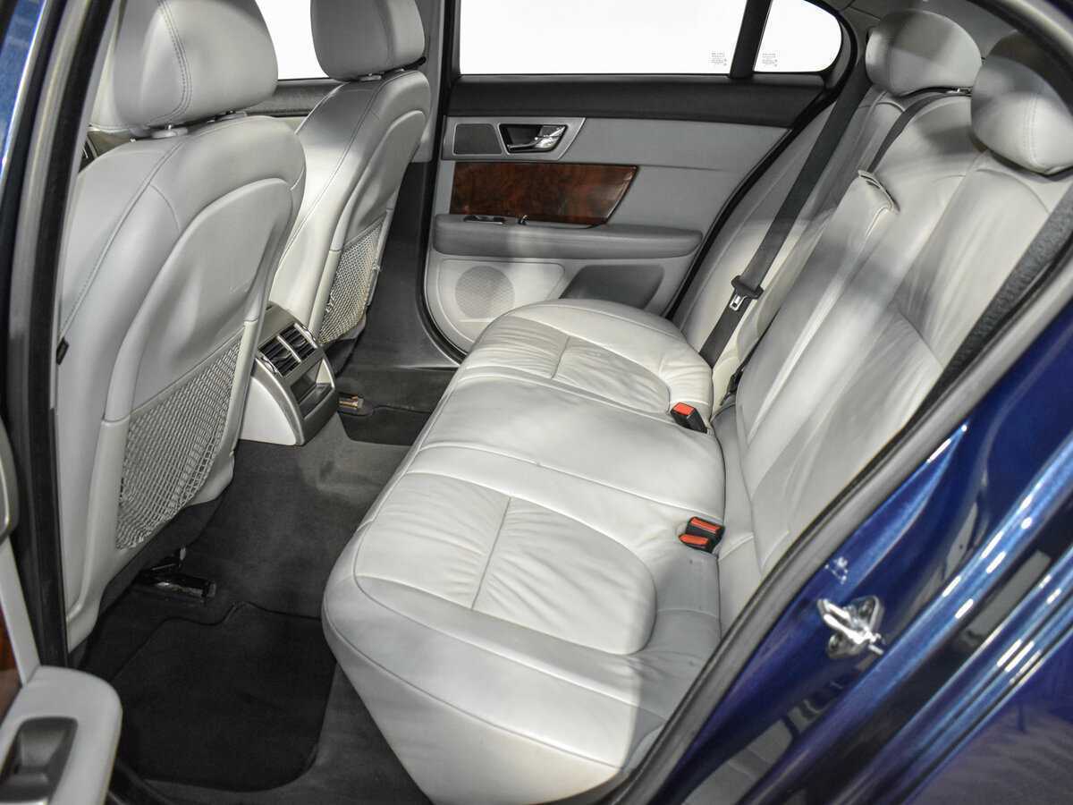 Купить Jaguar XF с пробегом. Фото: #10
