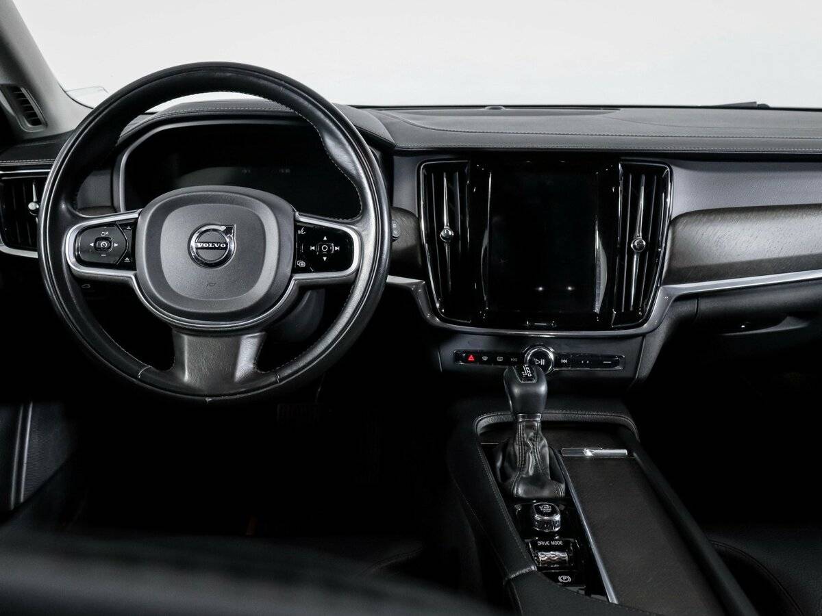 Купить Volvo V90 Cross Country с пробегом. Фото: #11