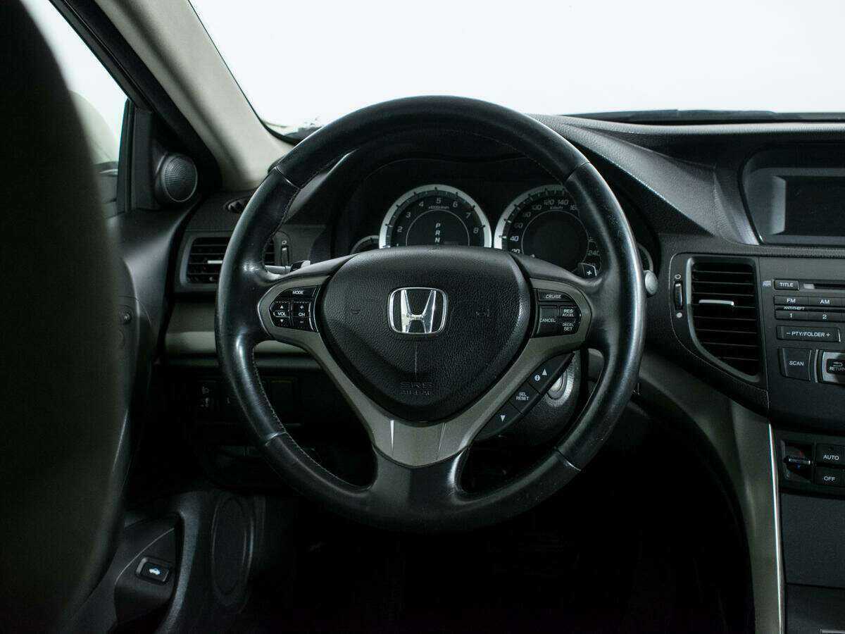 Купить Honda Accord с пробегом. Фото: #13