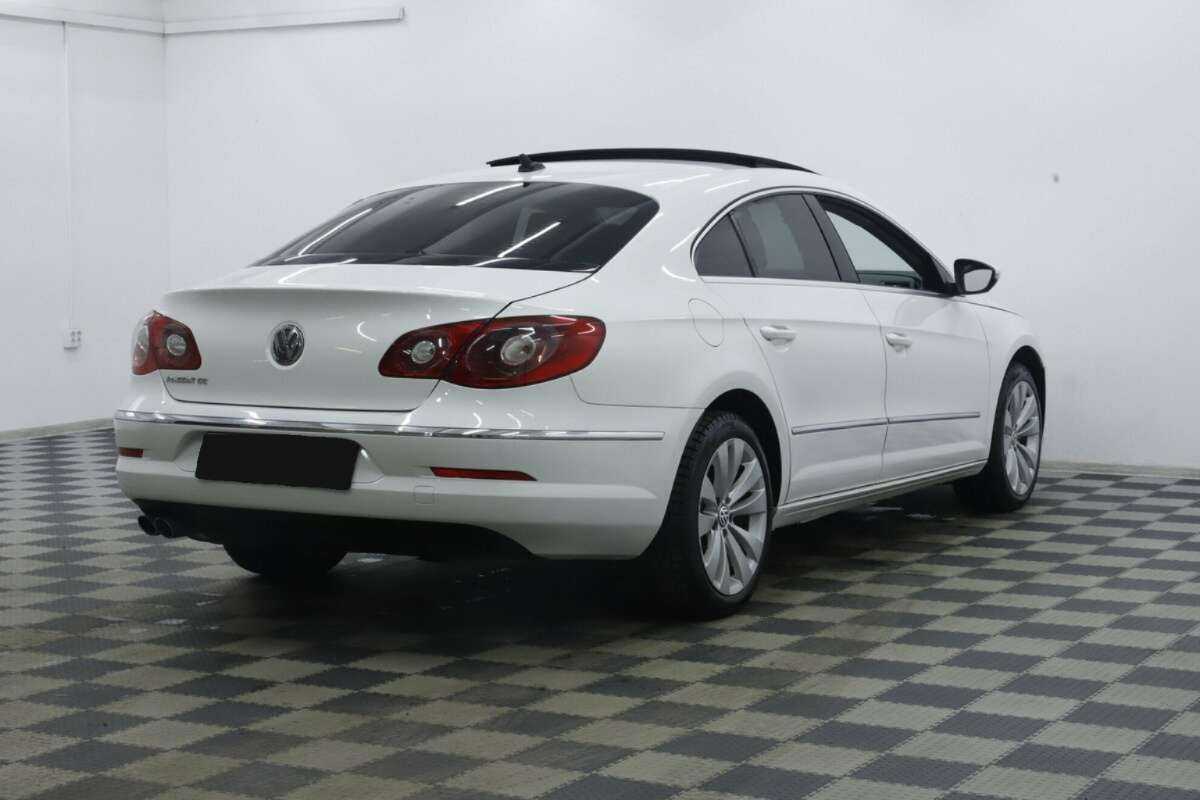 Купить Volkswagen Passat CC с пробегом. Фото: #3