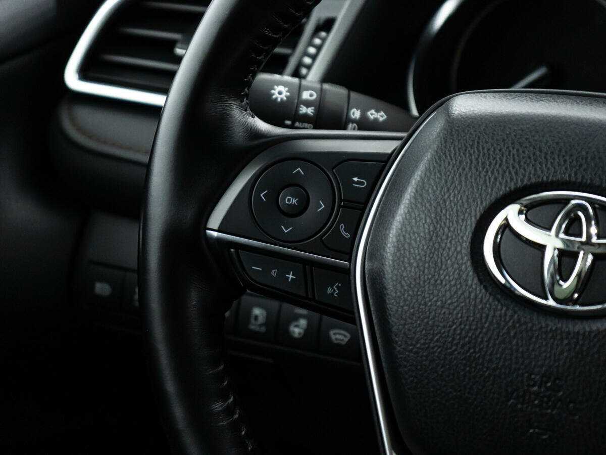Купить Toyota Camry с пробегом. Фото: #23