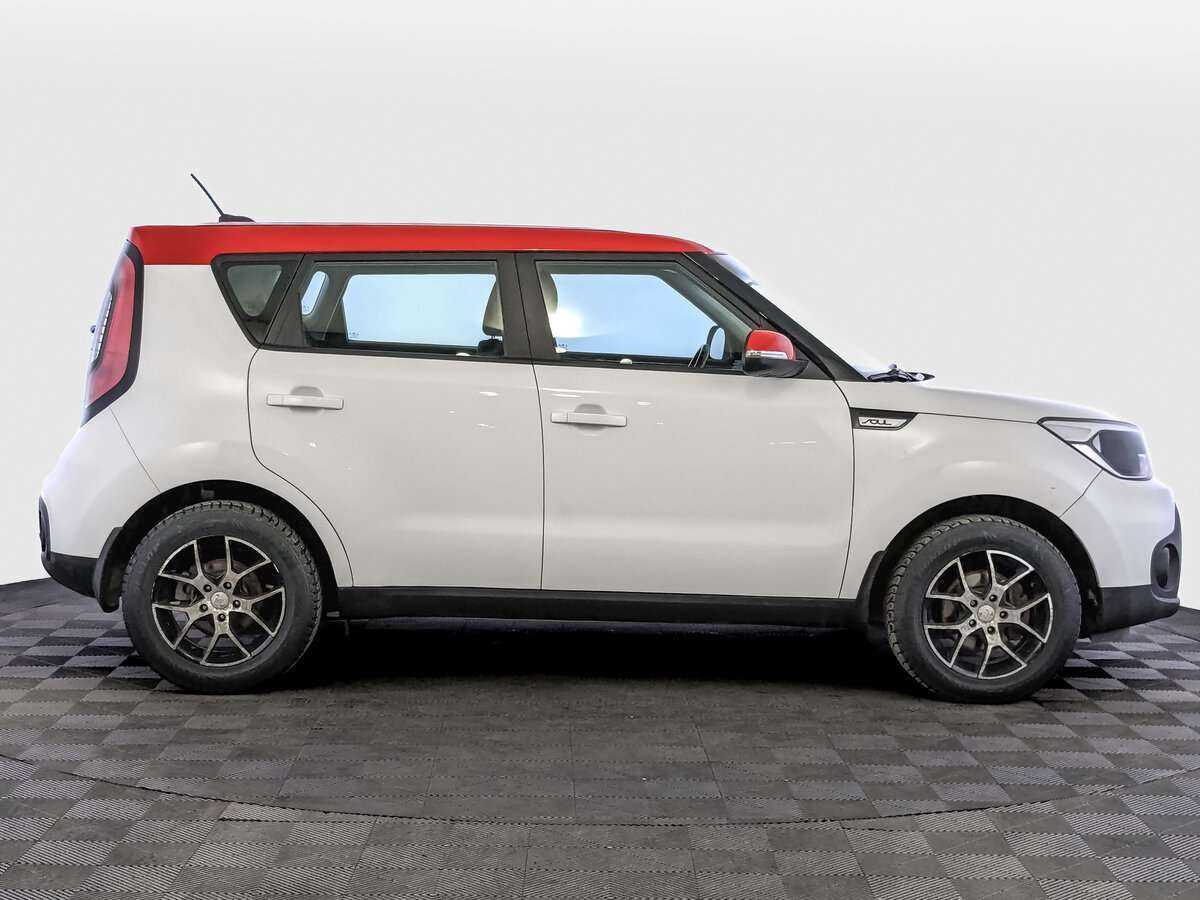 Купить Kia Soul с пробегом. Фото: #3