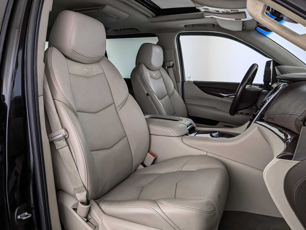 Купить Cadillac Escalade с пробегом. Фото: #23