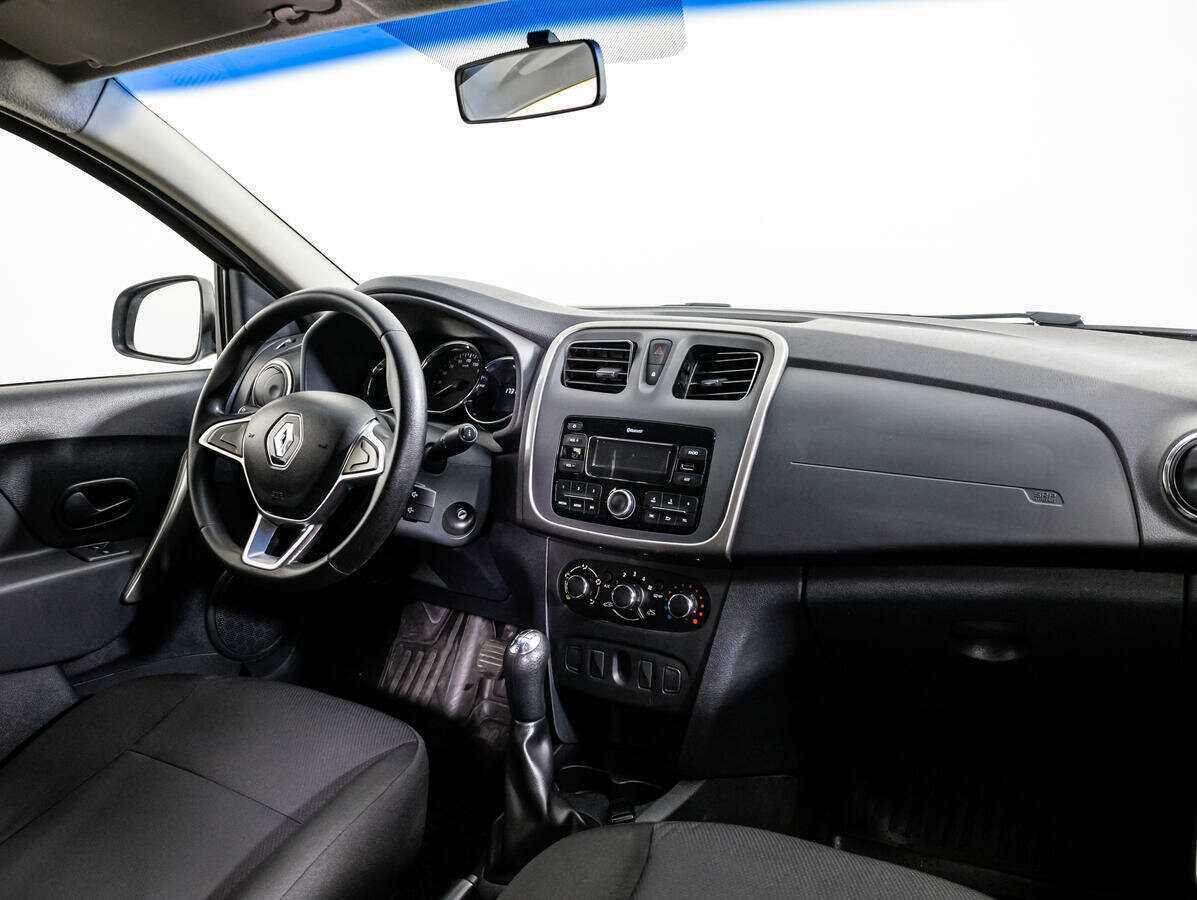 Купить Renault Logan с пробегом. Фото: #8
