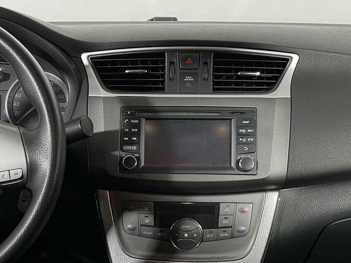 Купить Nissan Sentra с пробегом. Фото: #11