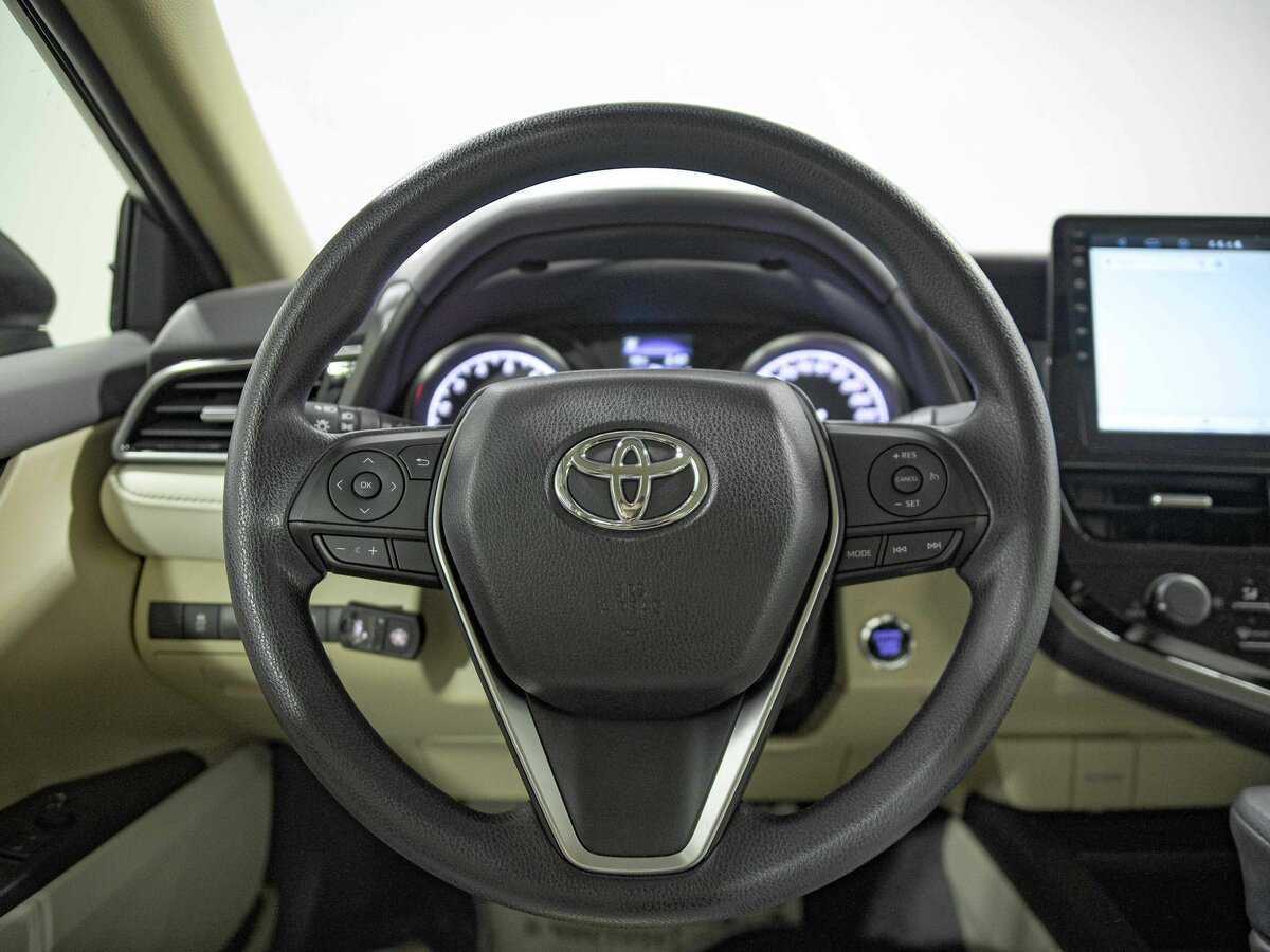 Купить Toyota Camry с пробегом. Фото: #8