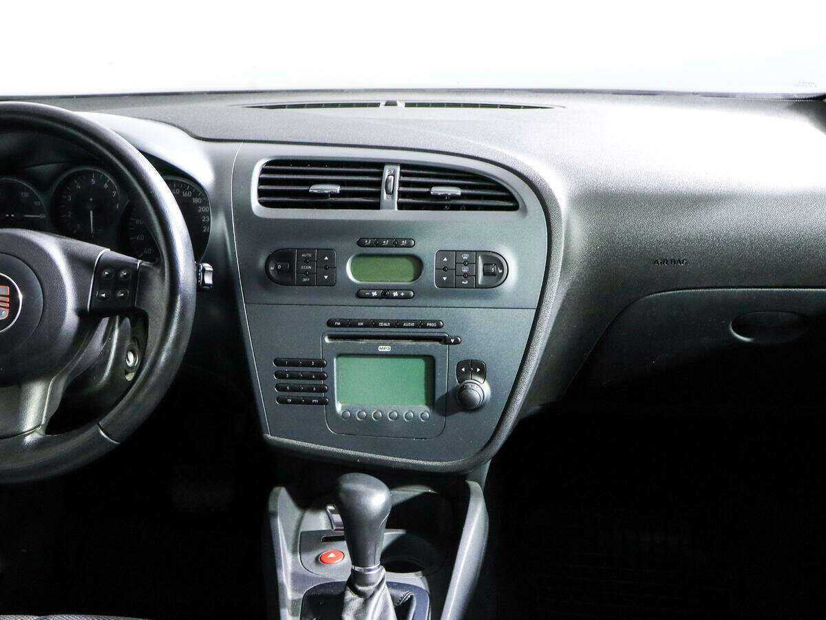 Купить SEAT Leon с пробегом. Фото: #10