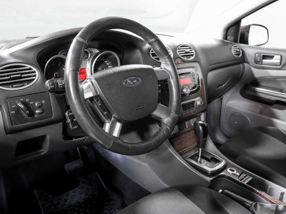 Купить Ford Focus с пробегом. Фото: #10