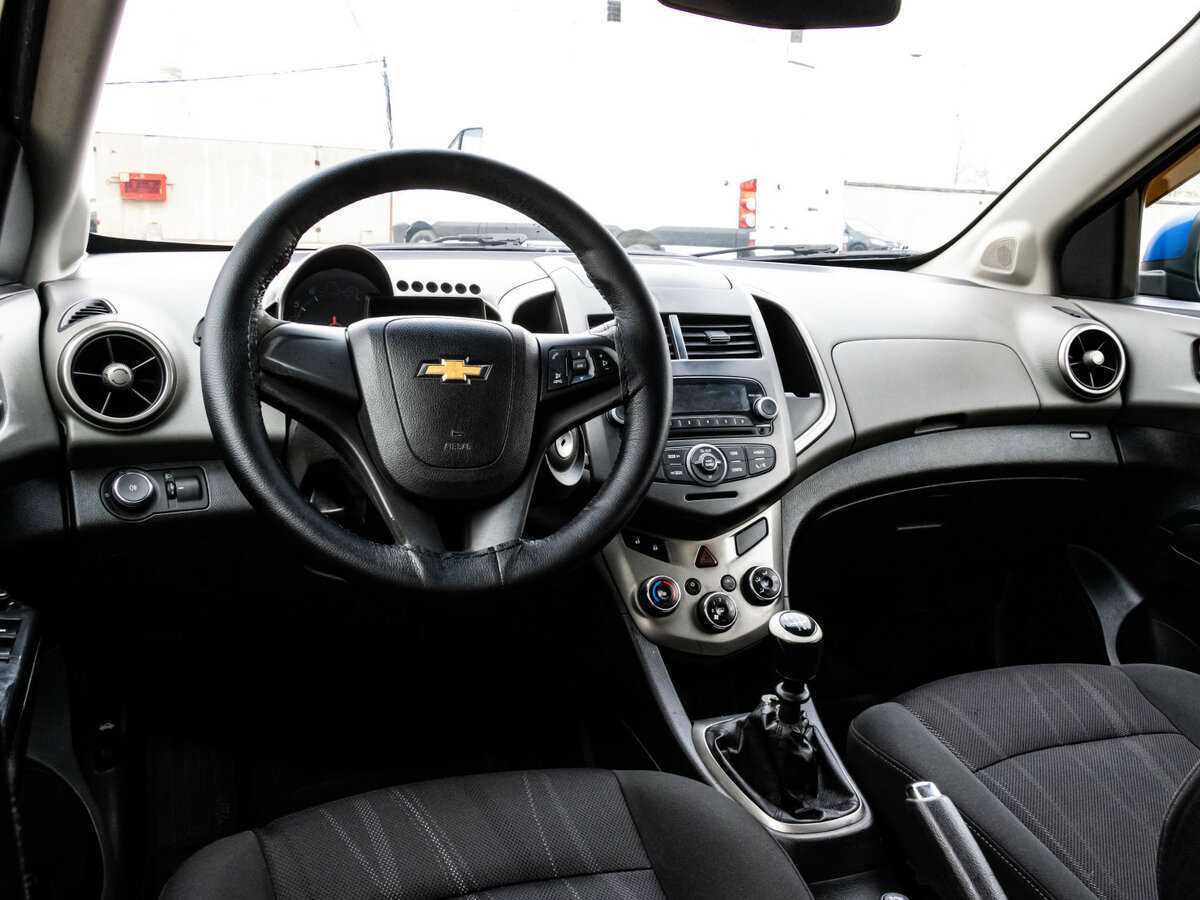 Купить Chevrolet Aveo с пробегом. Фото: #8