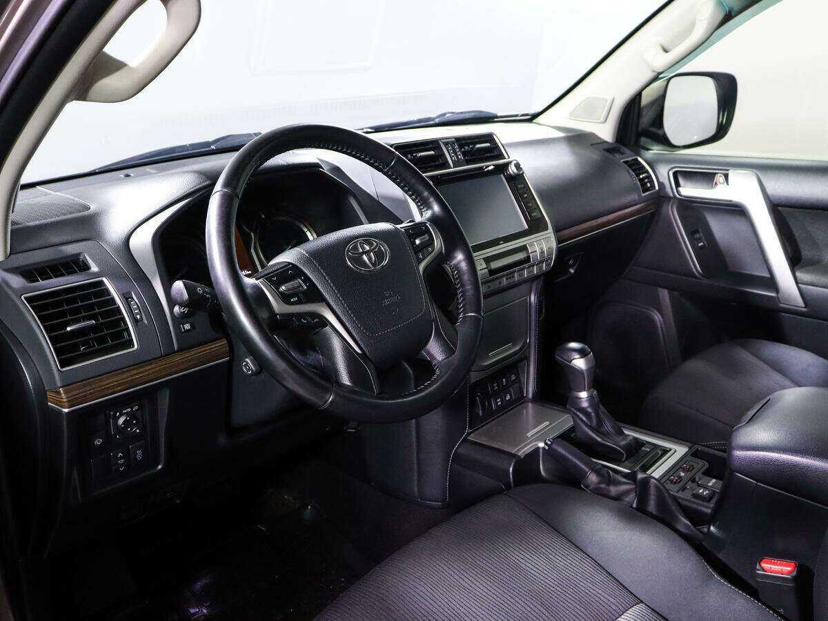 Купить Toyota Land Cruiser Prado с пробегом. Фото: #12