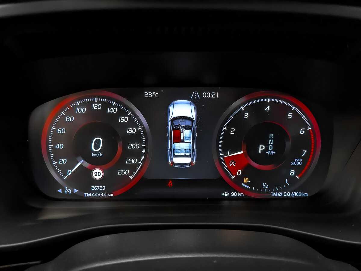 Купить Volvo XC40 с пробегом. Фото: #14