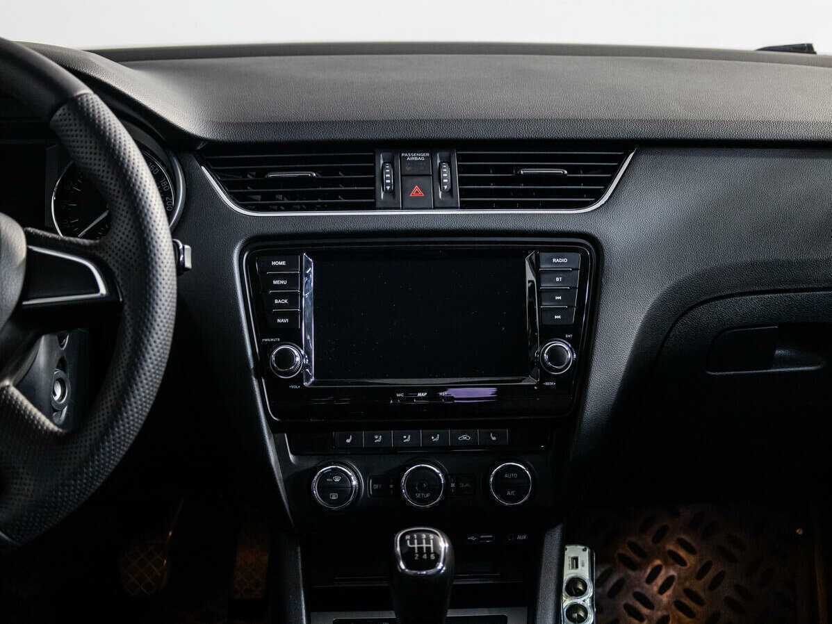 Купить Skoda Octavia с пробегом. Фото: #11
