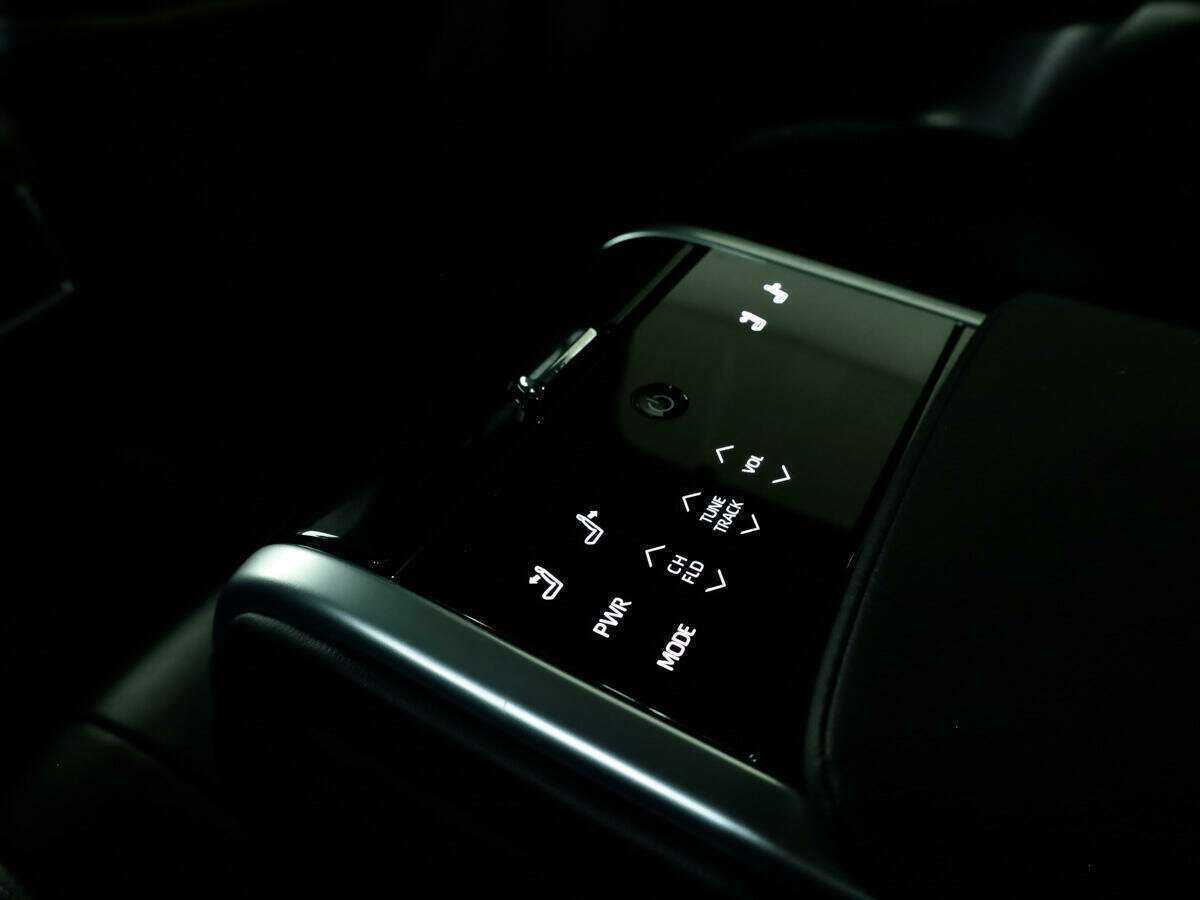 Купить Toyota Camry с пробегом. Фото: #13