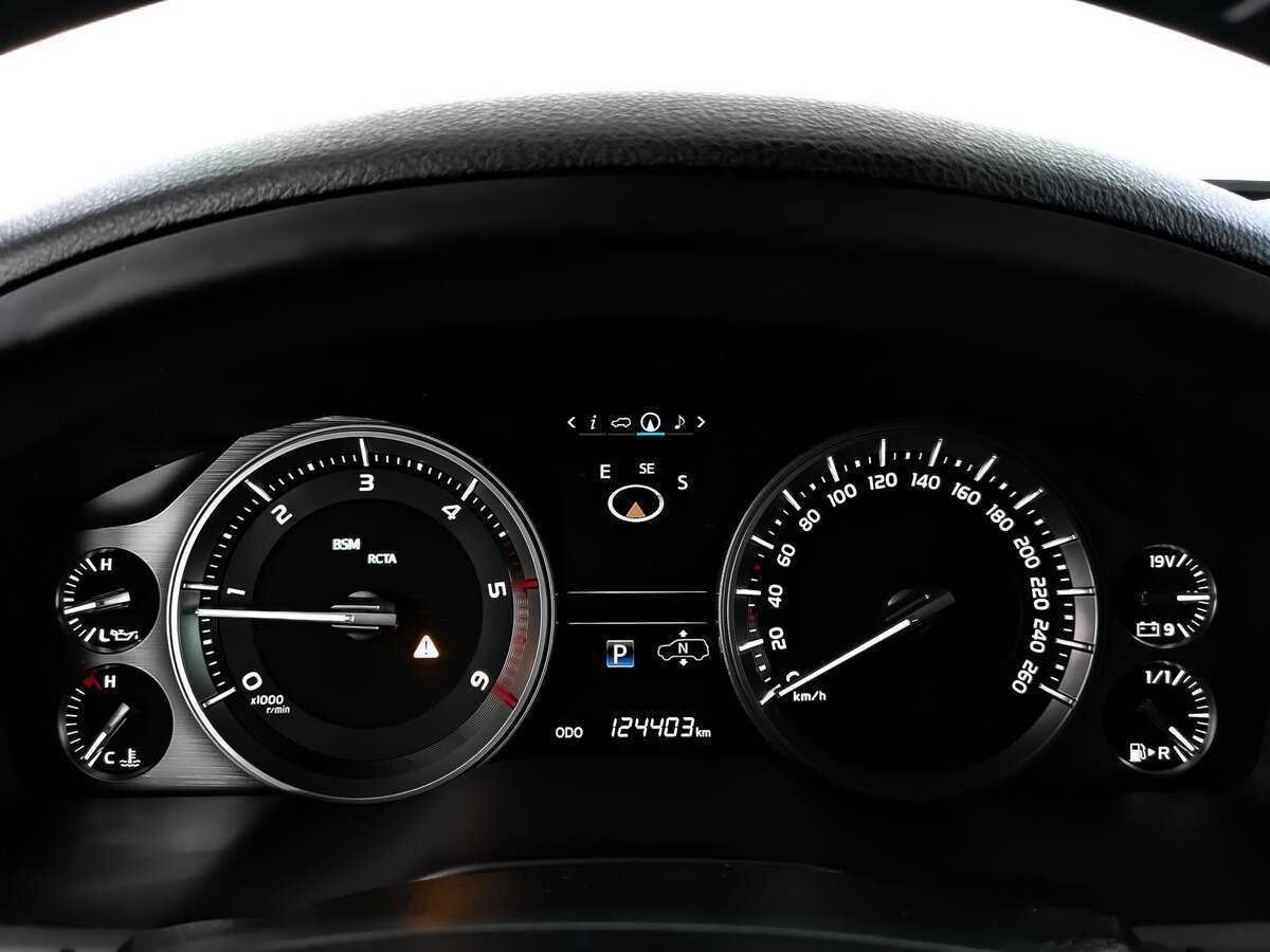 Купить Toyota Land Cruiser с пробегом. Фото: #12