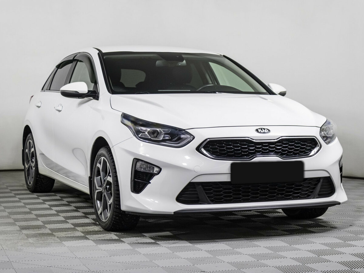 Купить Kia Ceed с пробегом. Фото: #2