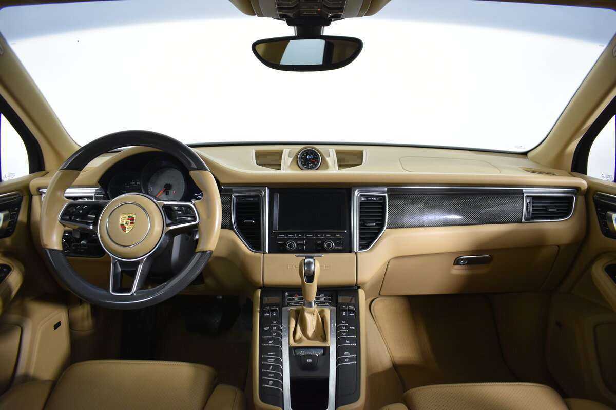 Купить Porsche Macan с пробегом. Фото: #20