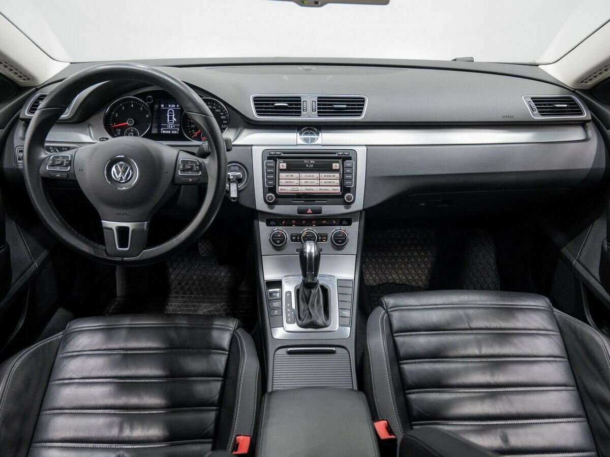 Купить Volkswagen Passat CC с пробегом. Фото: #9