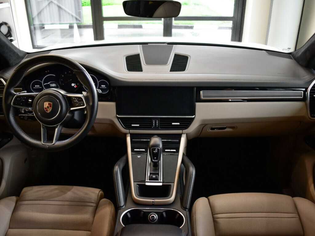 Купить Porsche Cayenne с пробегом. Фото: #10