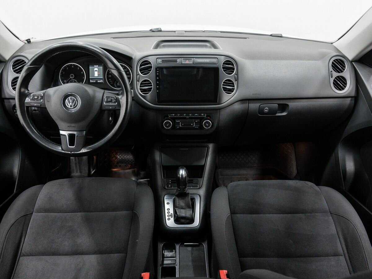 Купить Volkswagen Tiguan с пробегом. Фото: #10