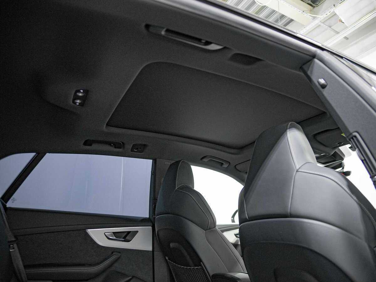 Купить Audi Q8 с пробегом. Фото: #21