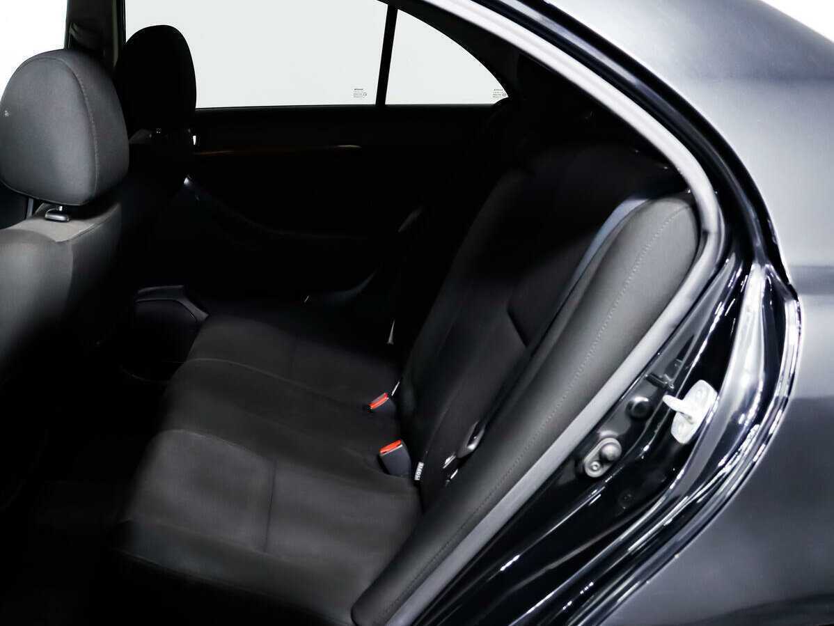 Купить Toyota Avensis с пробегом. Фото: #11