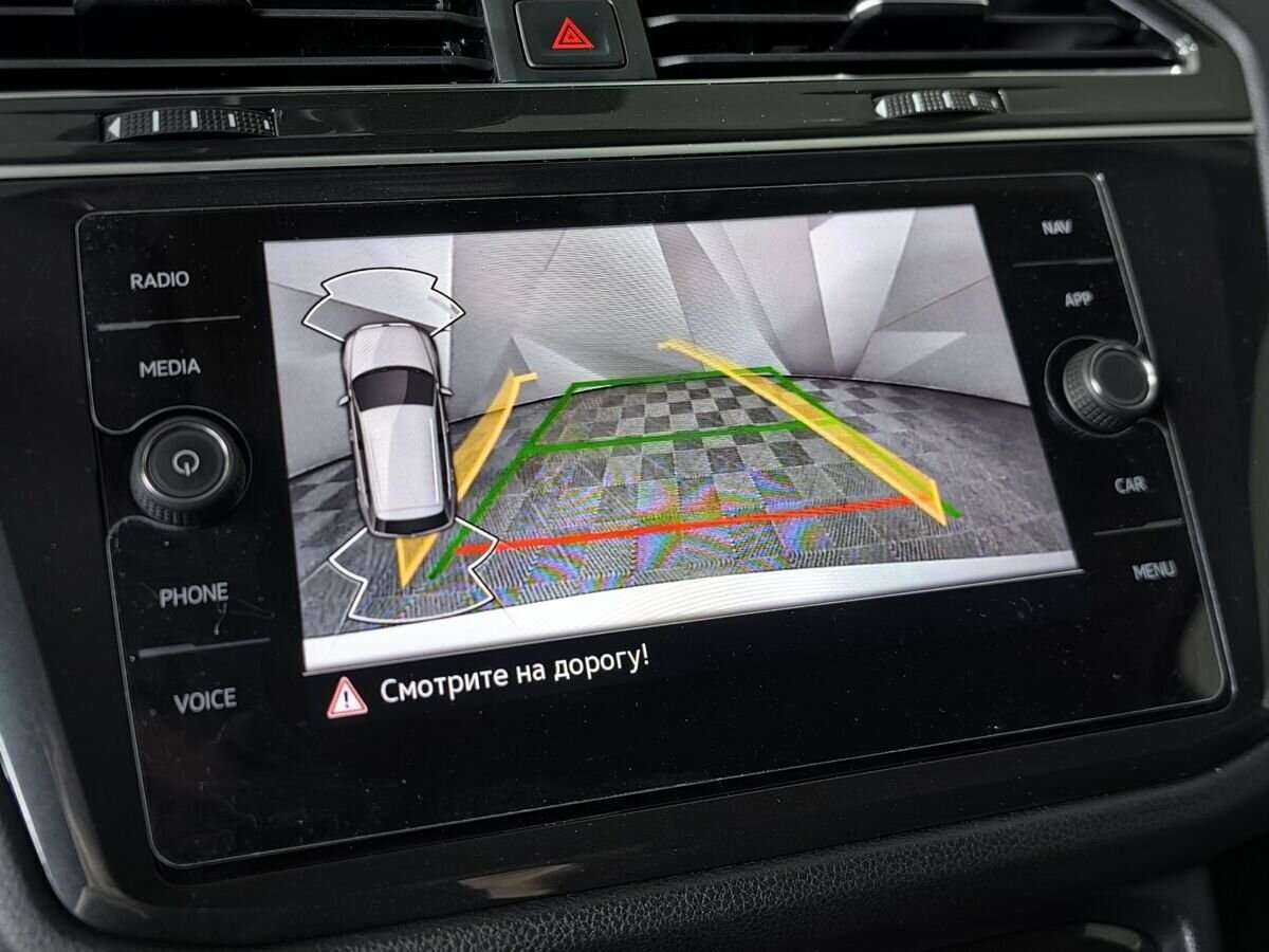 Купить Volkswagen Tiguan с пробегом. Фото: #15