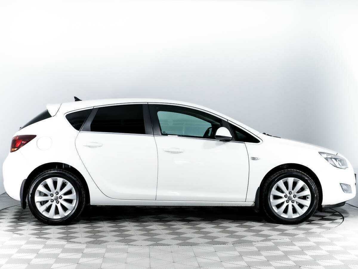 Купить Opel Astra с пробегом. Фото: #3