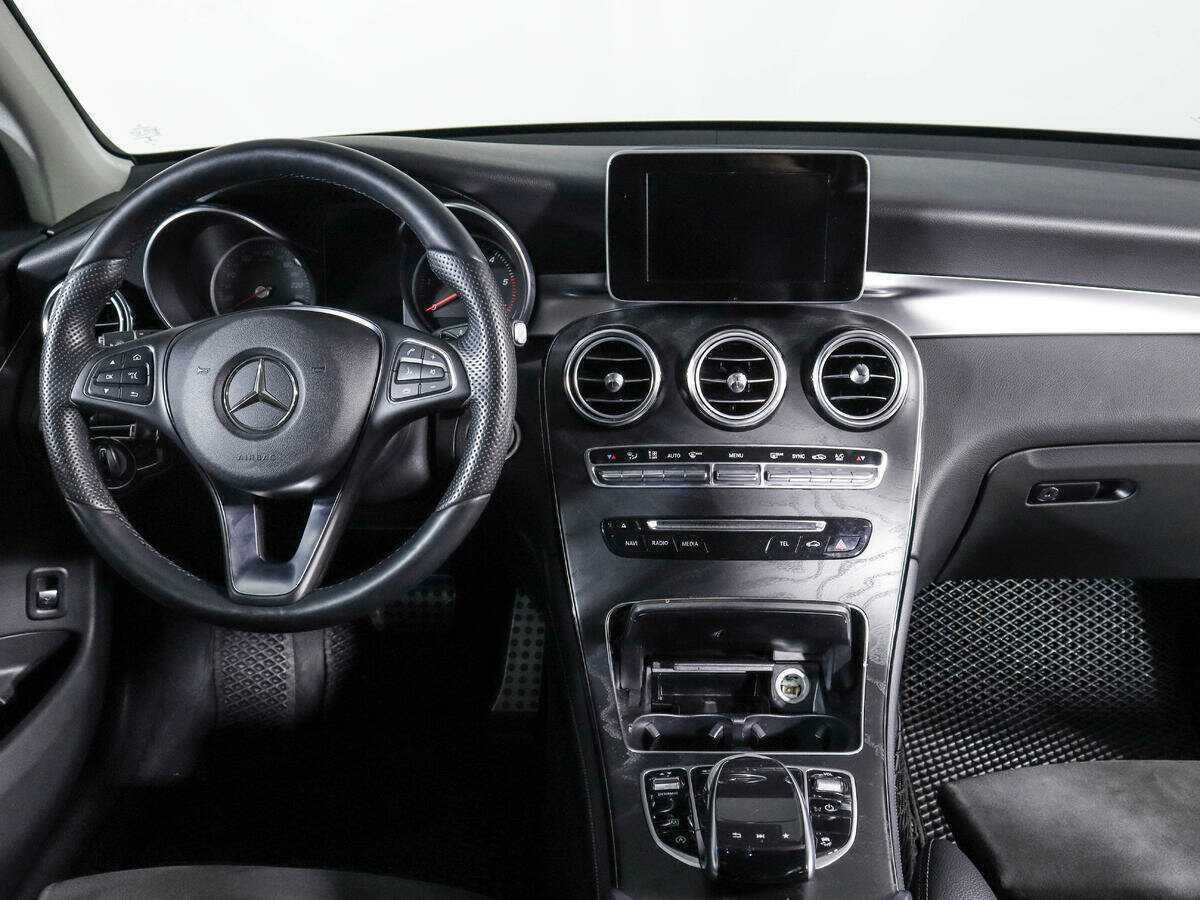 Купить Mercedes-Benz GLC с пробегом. Фото: #11