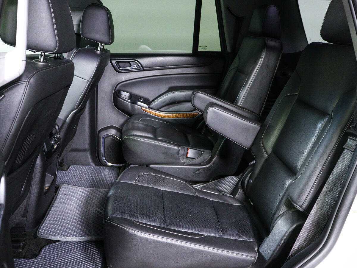 Купить Chevrolet Tahoe с пробегом. Фото: #9
