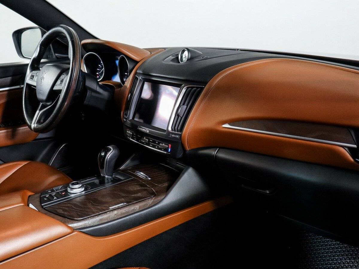 Купить Maserati Levante с пробегом. Фото: #5