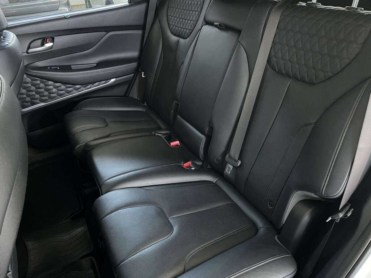 Купить Hyundai Santa Fe с пробегом. Фото: #16