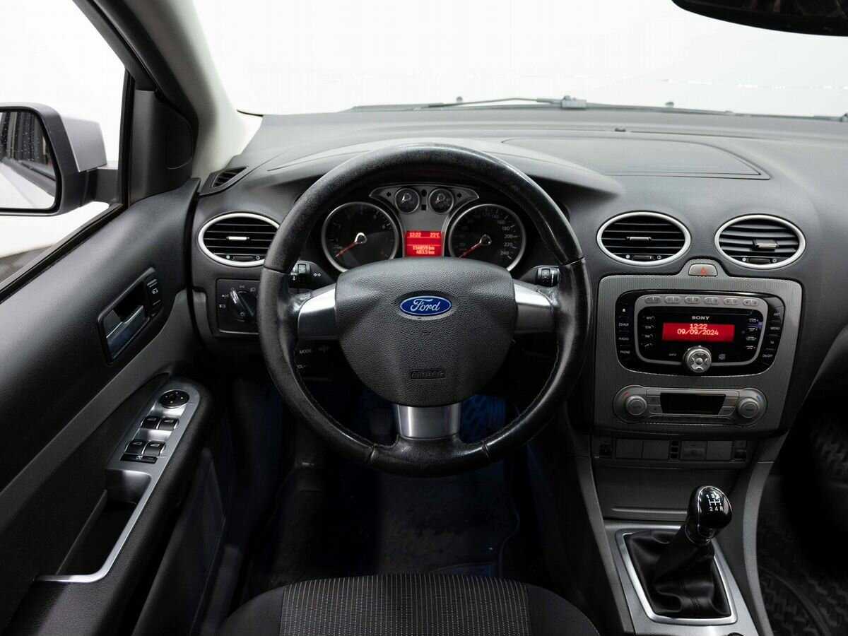 Купить Ford Focus с пробегом. Фото: #13