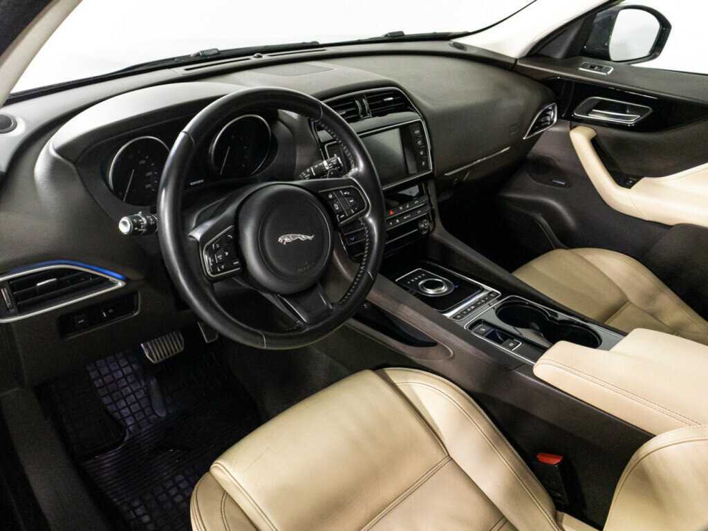 Купить Jaguar F-Pace с пробегом. Фото: #9