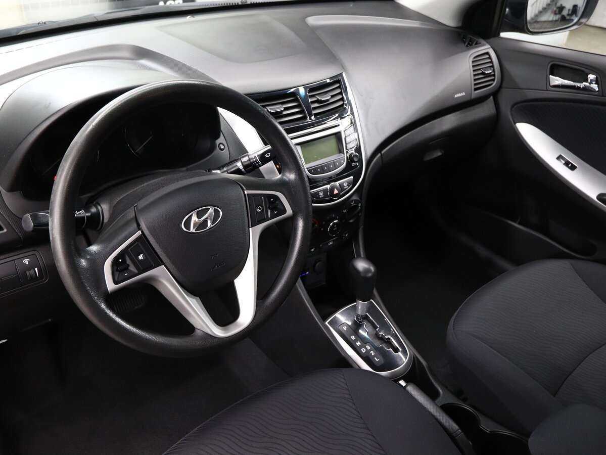 Купить Hyundai Solaris с пробегом. Фото: #6