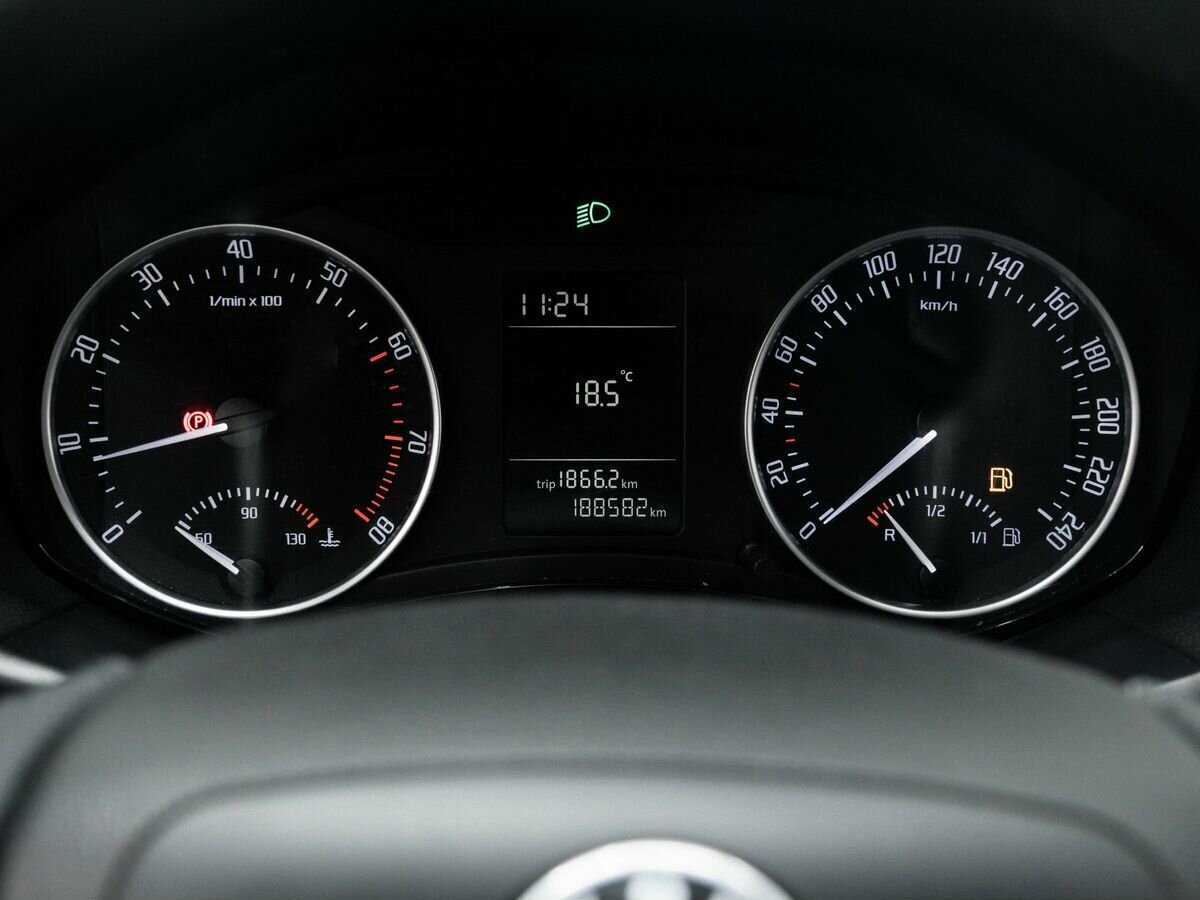 Купить Skoda Octavia с пробегом. Фото: #21